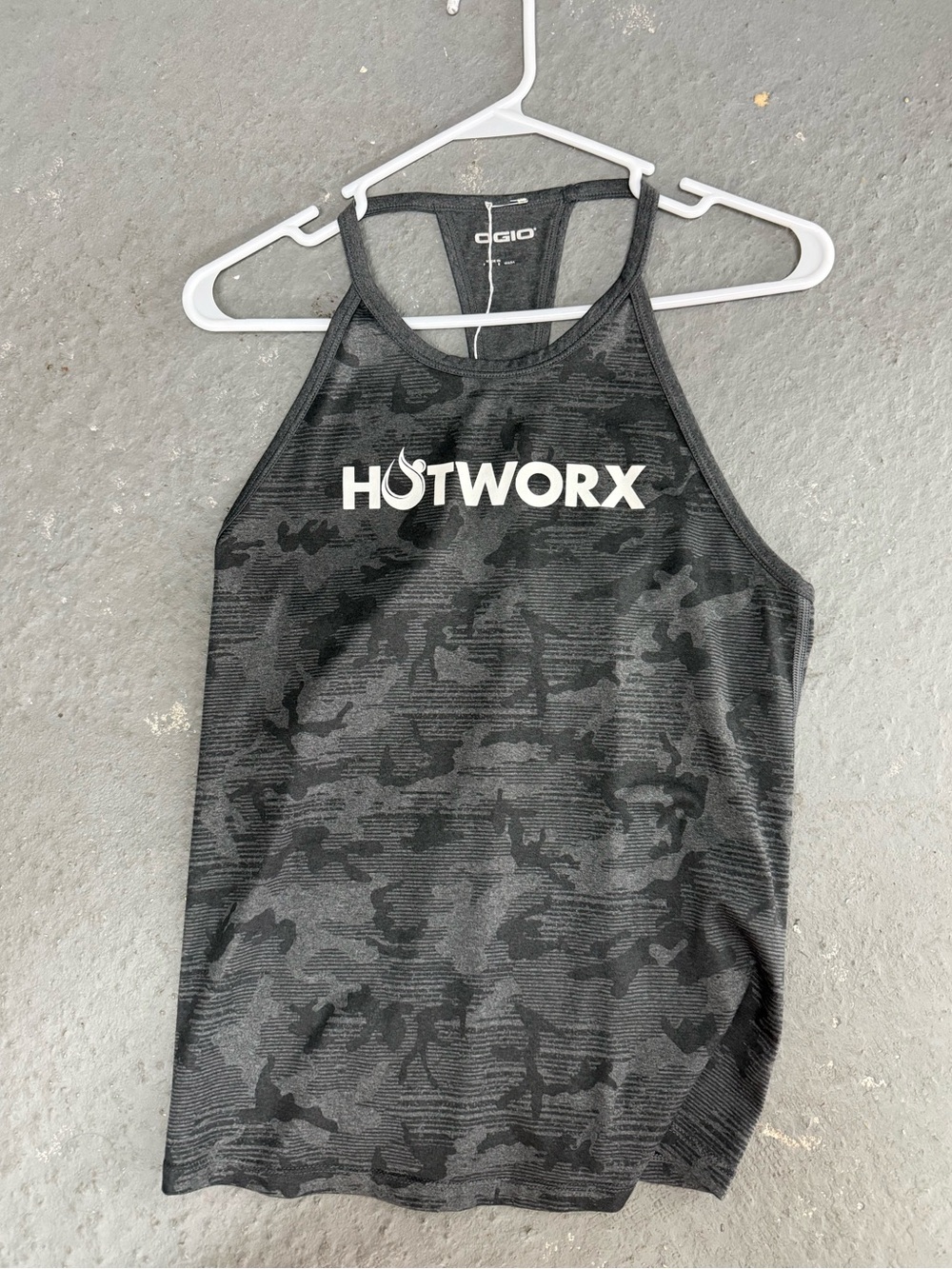 Hotworx Women's Black Camouflage Athletic Tank
